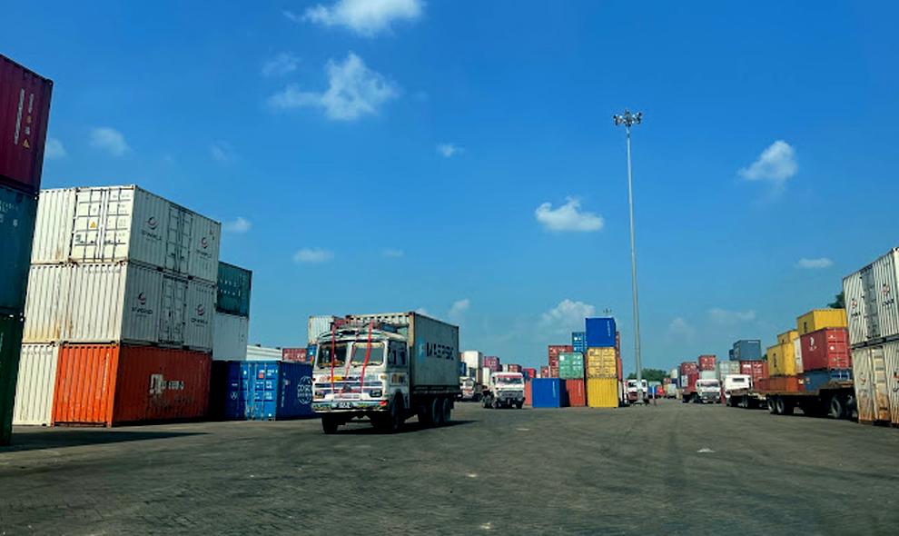 वीरगञ्ज सुक्खा बन्दरगाह भन्सारले ८ महिनामा ३२ अर्ब ३२ करोड राजस्व संकलन