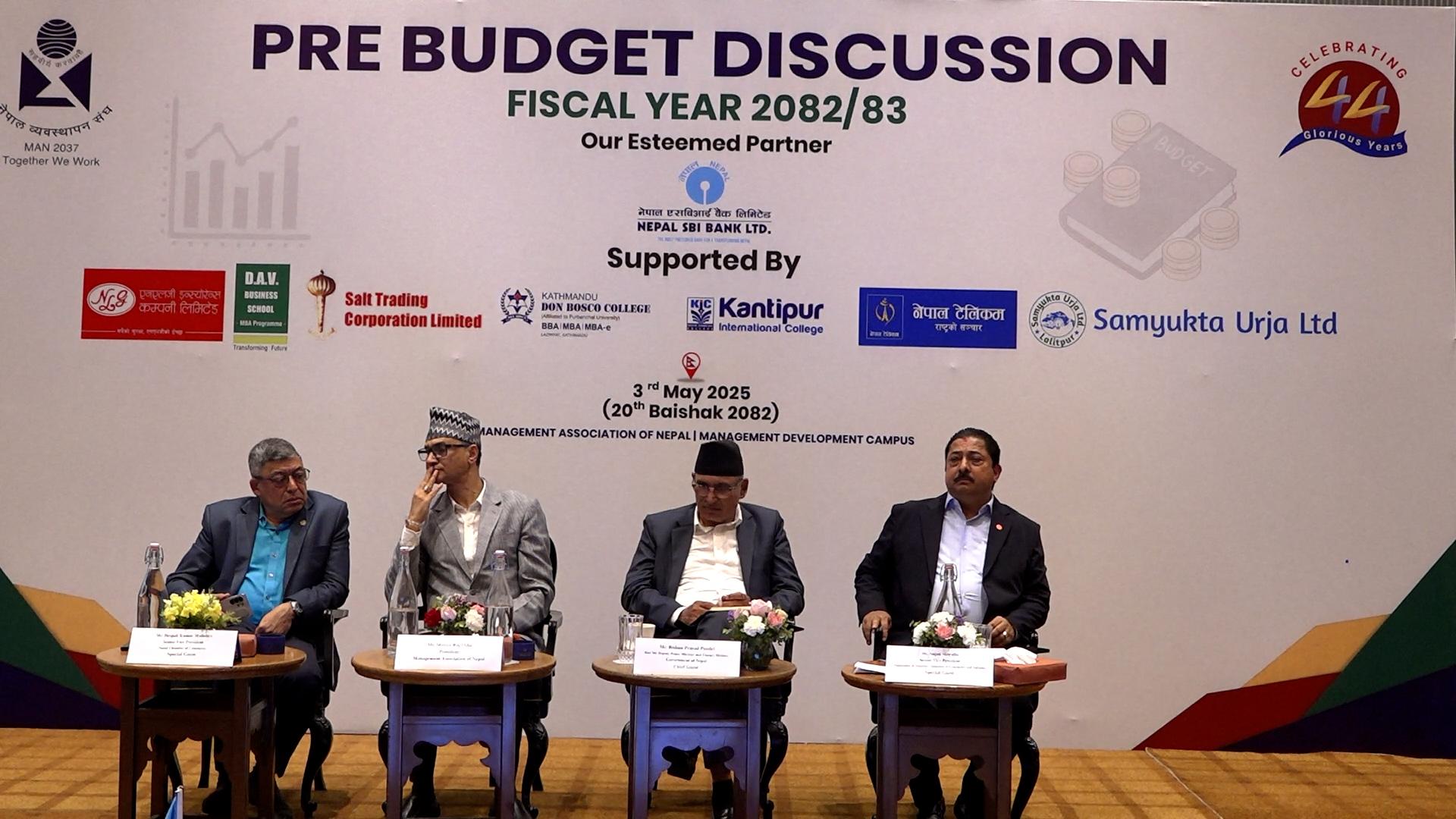 अर्थतन्त्रको अघि बढाइका लागि निजी क्षेत्रको मनोबल बढाउँदैछ सरकार : अर्थमन्त्री पौडेल