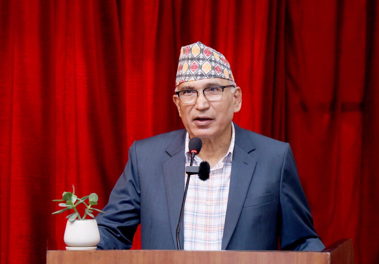 अर्थमन्त्री पौडेलको आग्रह: 'पुँजी बजारमा नयाँ उपकरण ल्याउनुहोस्, इन्साइडर ट्रेडिङ रोक्नुहोस्'