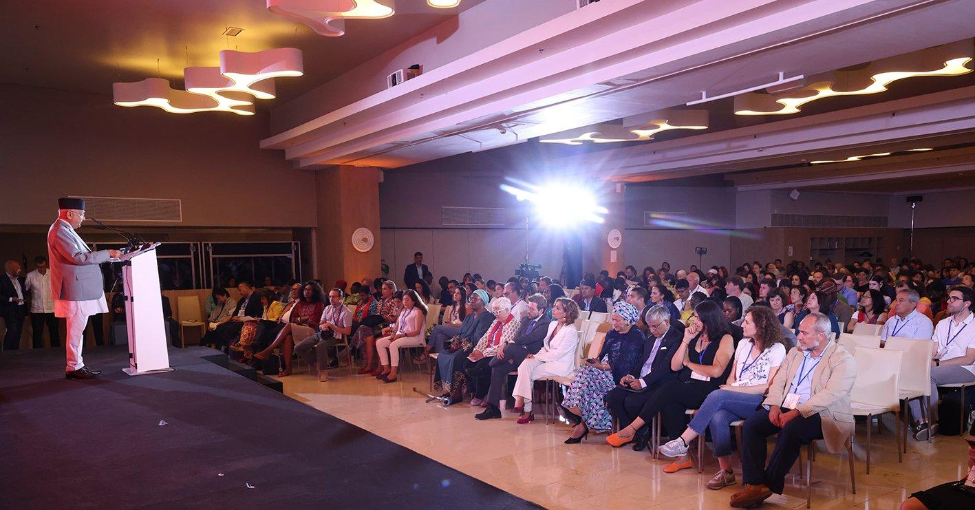 अन्तर्राष्ट्रिय वित्तीय प्रणाली सुधारमा जोड दिदै स्पेनमा प्रधानमन्त्री ओलीको सम्बोधन