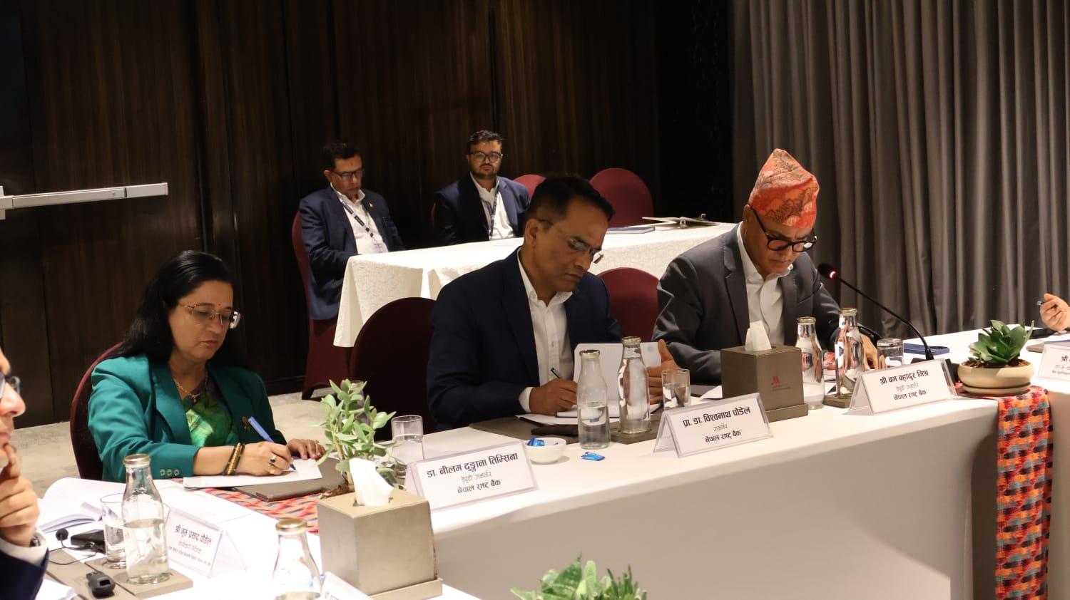 राष्ट्र बैंकको निर्देशन : ‘कर्जा असुली मात्र होइन, विस्तारमा पनि ध्यान दिनुहोस्’