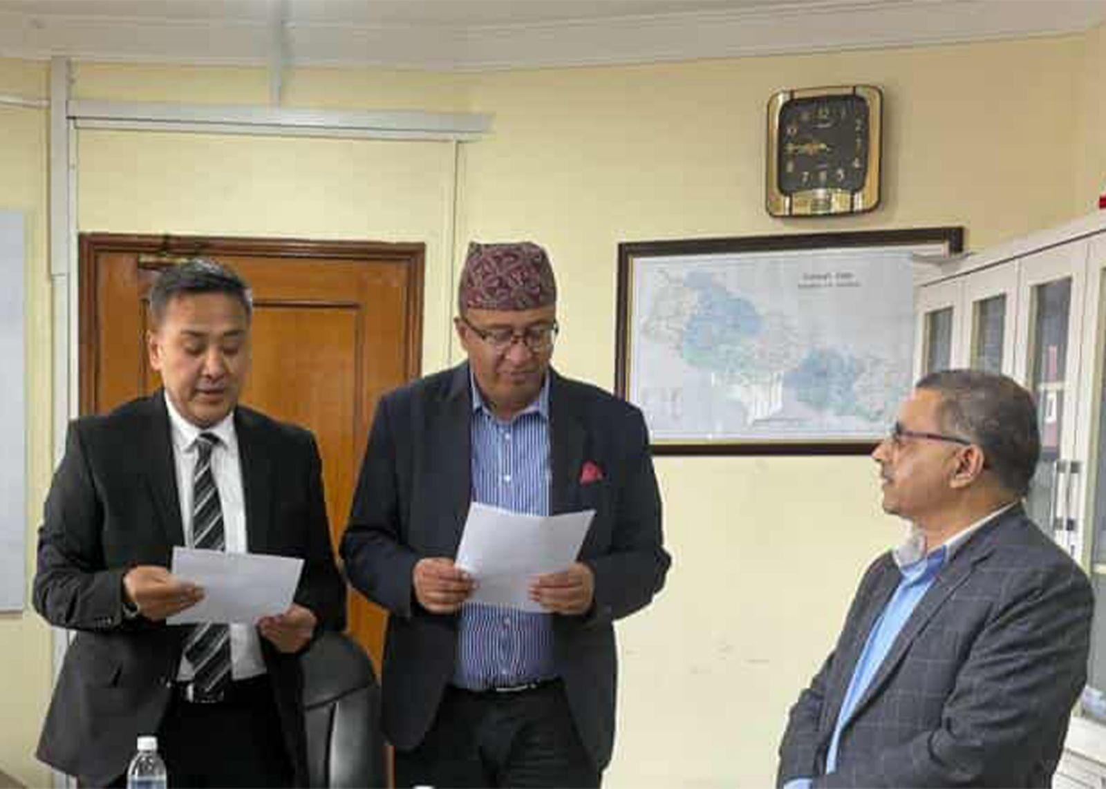 नेपाल धितोपत्र बोर्डको सञ्चालकमा महासंघ उपाध्यक्ष हेमराज ढकाल नियुक्त