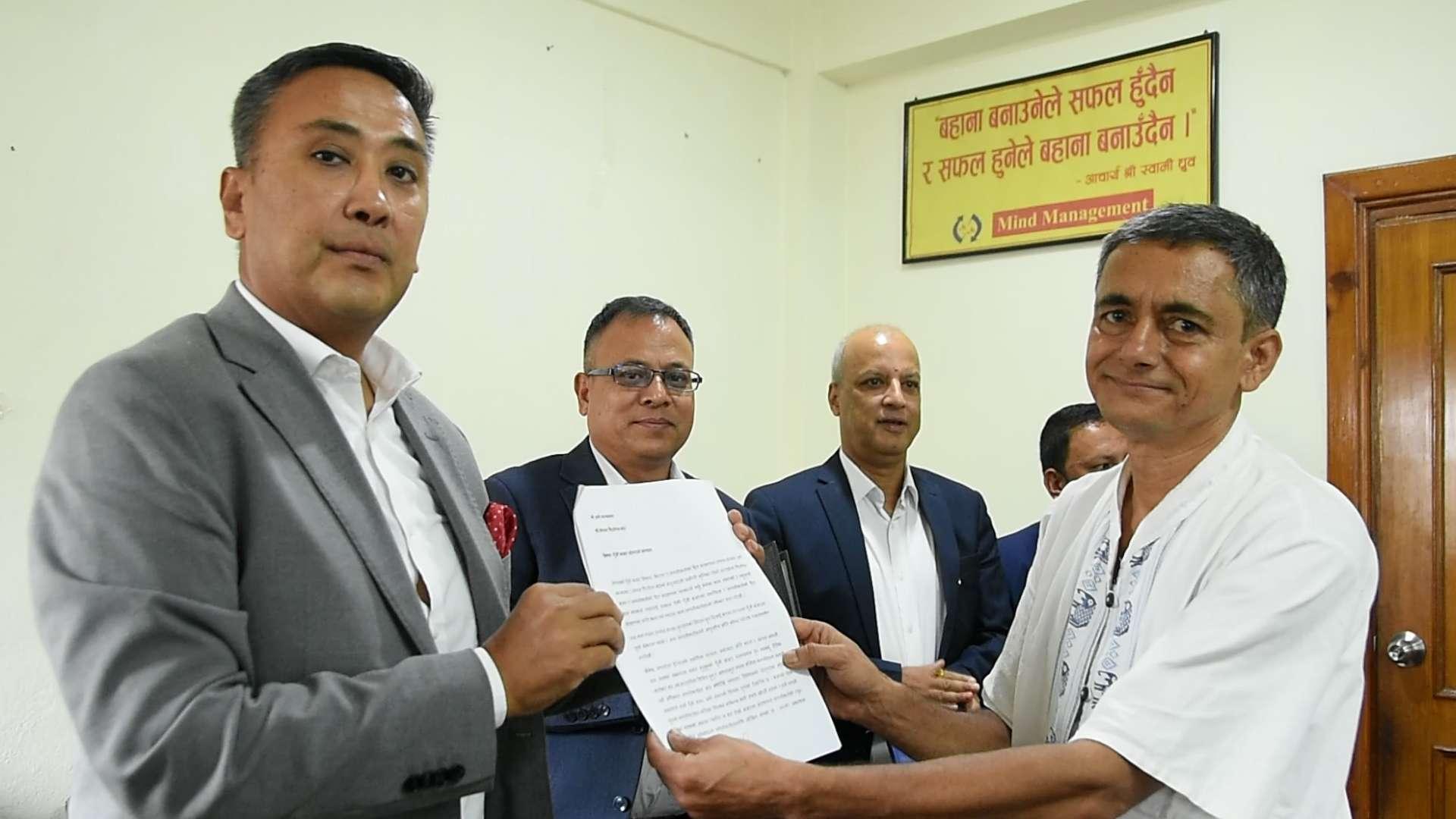 नेपाल धितोपत्र बोर्डलाई लगानीकर्ताको २२ बुँदे मागपत्र