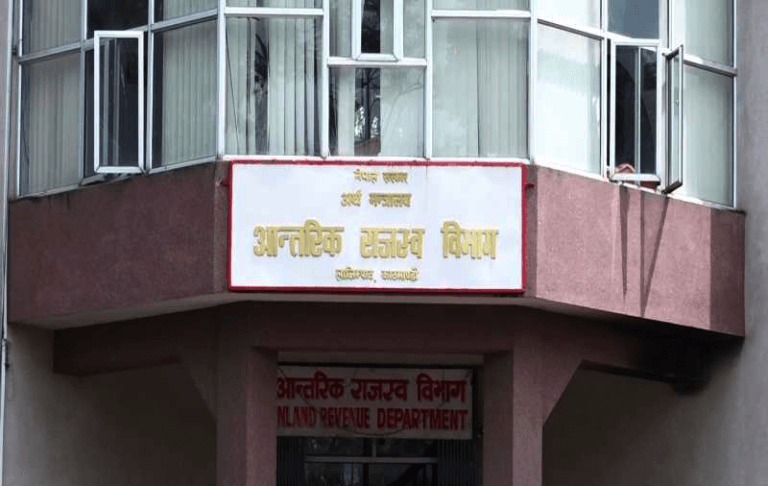 कर तिर्ने समय एक महिना थपियो